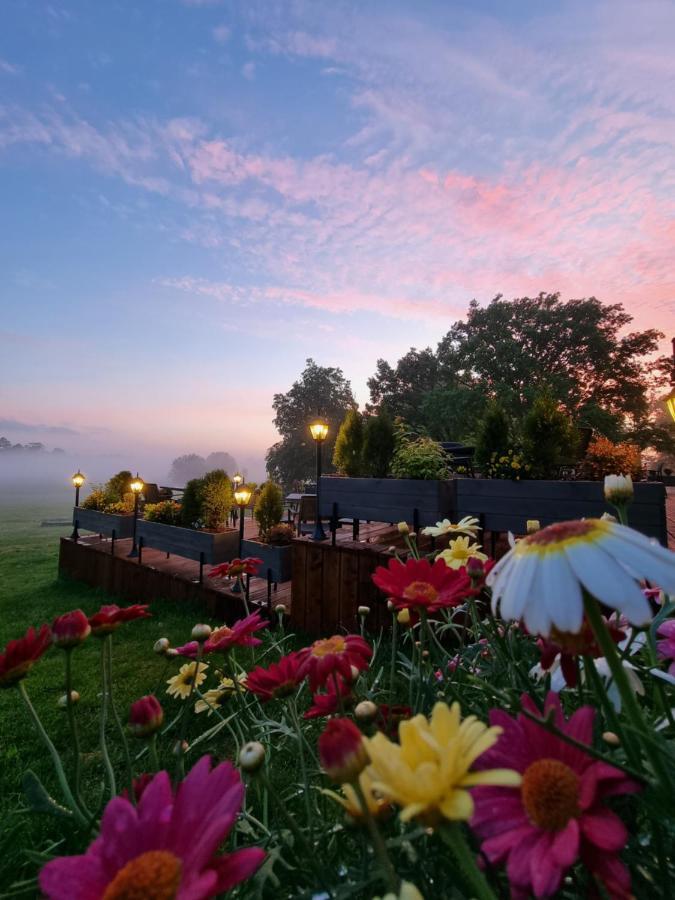 Abzali Hotel&Restaurant with self check-in Ādaži Exterior foto